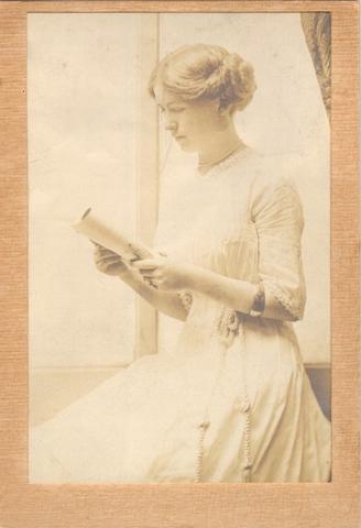 19th Century Women. 19th century woman reading